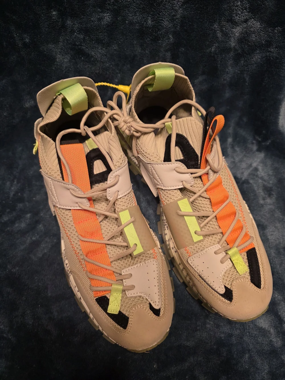 Source Unknown Beige Knit Sneakers with Orange and Green Accents
